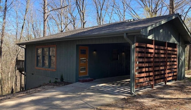 Relax at the Pine Cone Cottage