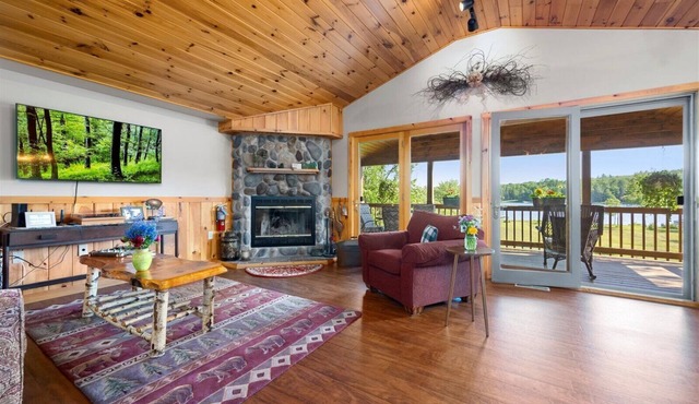 Relax By the Lake! - Shorter May/June Stays Available