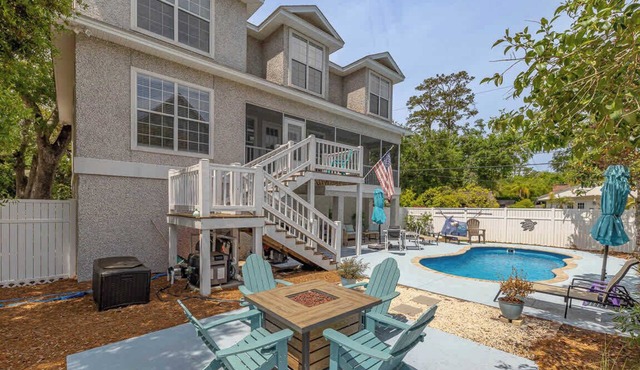 Relax by the Pool + Fire Pit in Sunny St. Simons!