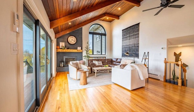 Relax by the pool or in the hot tub with a view!