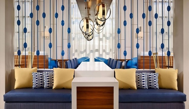 Relax by the Pool & Enjoy Free Breakfast! Comfortable Stay at Auburn Hills!