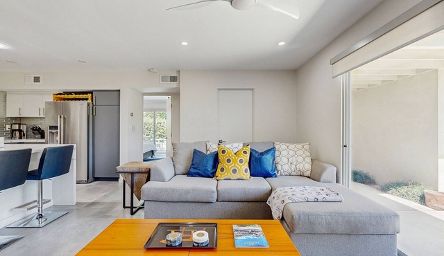Relax, dine, and explore with ease soak up the sunshine. Home is Dog Friendly.