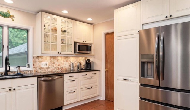 Relax - Eastern Shore Creek Home