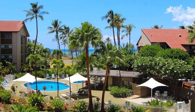Relax & Explore: Spacious 2BR Suite at Maui Schooner Resort