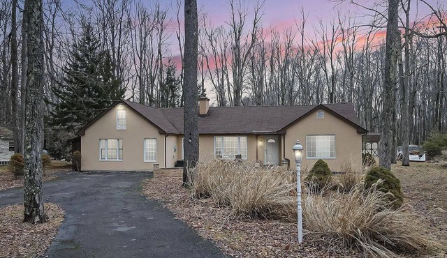 🌟 Relax, Explore & Unwind at Stillwater Retreat! 🌟