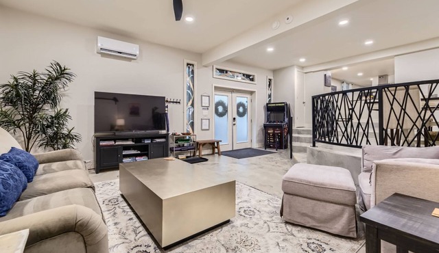 Relax & Explore at the 5-Star Madison House in Colorado Springs