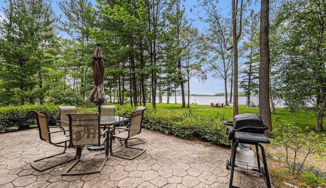 🌅 Relax & Explore | Waterfront Crawford Lake Cottage - 4878