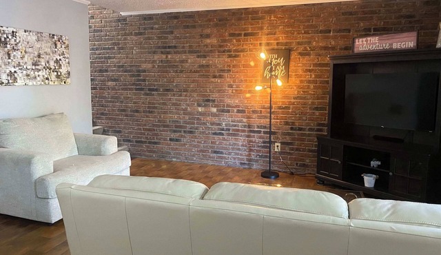 Relax in 2Br Condo in Fort Smith #28