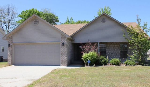 Relax in a 3 bedroom 2 bath comfortable house
