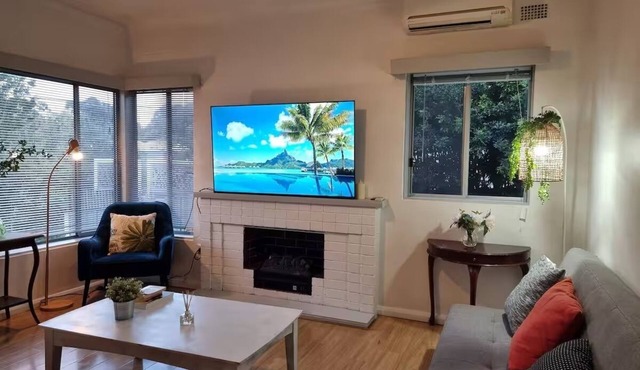 Relax in a cozy house,BBQ,10 mins from the beaches