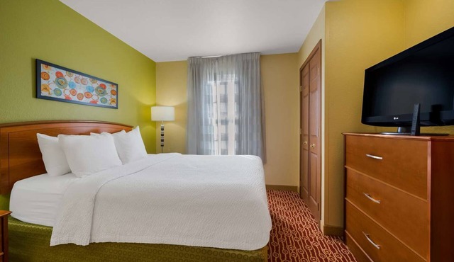 Relax in a Home-Like Suite w/BBQ Access Minutes from Novi Attractions