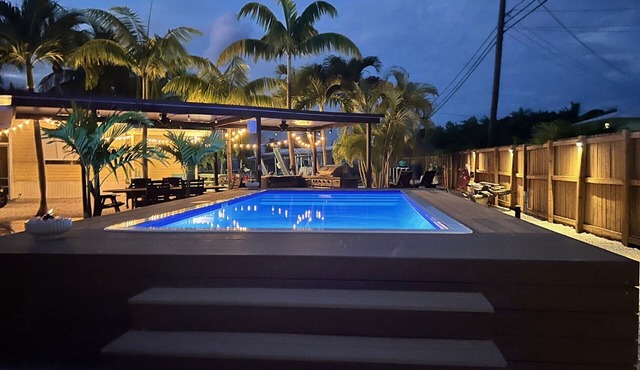 Relax In a Piece Of Paradise Waterfront with Private END CanalnPet Friendly!