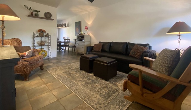 Relax in a private, well cared and stocked 2BR/2Ba Midtown pet friendly home
