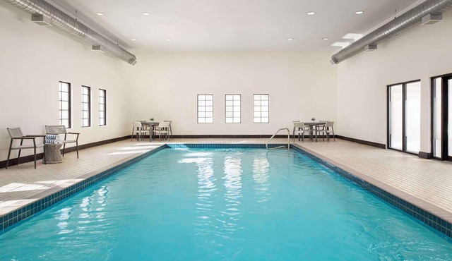 Relax in Comfort at a Modern Suite near Richmond Hill, Pets are Welcome