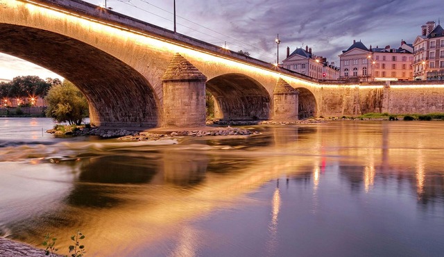 Relax in this historic and characterful holiday home with shared pool.