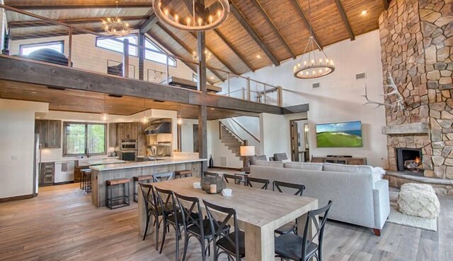RELAX IN LUXURY. "Retreat at Whispering Pines" In Sought After Torreon!