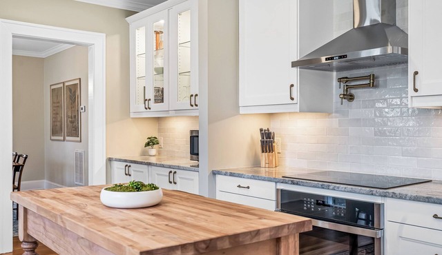 Relax in Luxury The Fogleman House in Historic Downtown Burlington