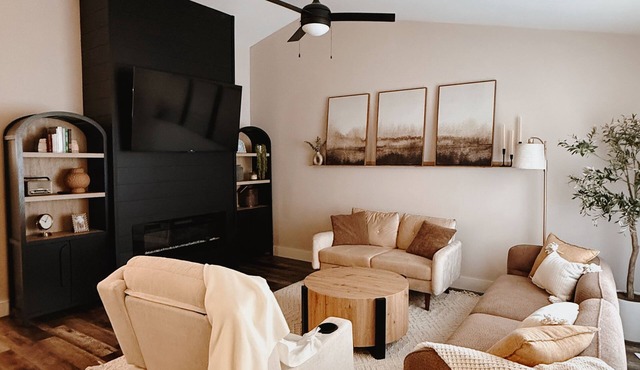 Relax in Modern Comfort Beside the River & Trails