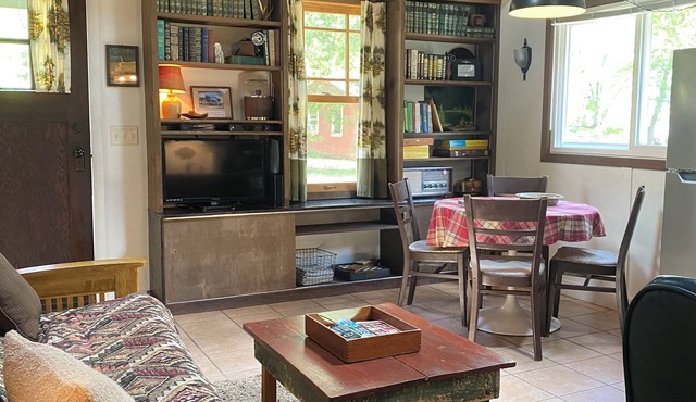 Relax in our cozy cabin/Lake Wissota! (Easy self check in).