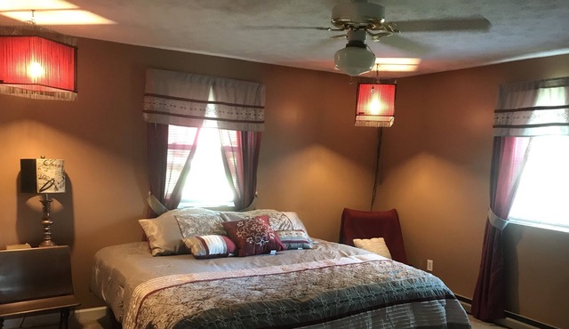 Relax in Private & Spacious (2000 sf) Comfort Near I-75 & EKU