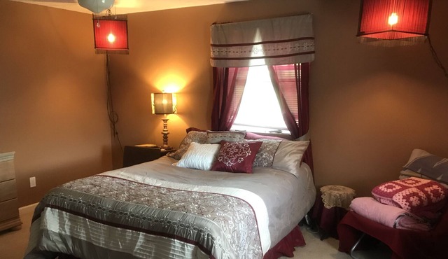 Relax in Private & Spacious (2000 sf) Comfort Near I-75 & EKU