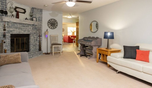 Relax in Quiet Comfort during Fun Weekend around Lake Eufaula