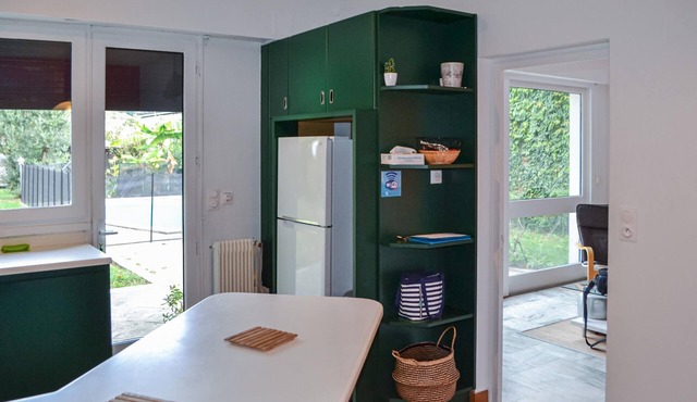 Relax in southwest France in this homely vacation home with swimming pool.