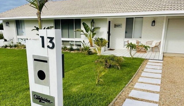 Relax in style - mineral spa, games room, trampoline, fireplace (Pet friendly)