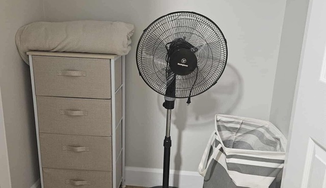 Relax in Style: Modern Renovated Home in a Peaceful Tranquil Neighbourhood