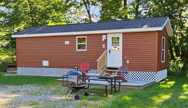 Relax in the Fox Den | Private 2BR Cabin Close to Beach & Activities