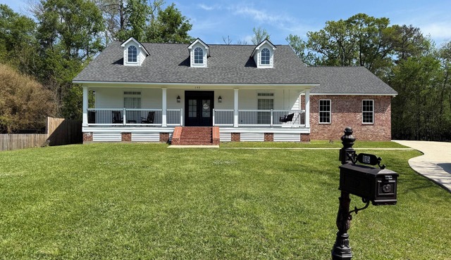 Relax in this spacious quiet home in a family-friendly neighborhood
