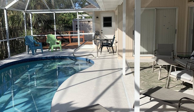 Relax in this spaciousnhome in beautiful Venice Florida