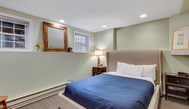 Relax in Winter Park - You Will LOVE the Garden Access and the Classic, Comfortable Feeling apts