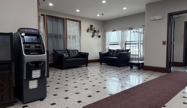 Relax Inn & Suites