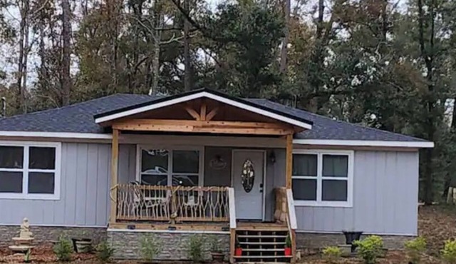 Relax near the Gulf! 3-Bedroom Home near Gulf Shores Beach 24 min