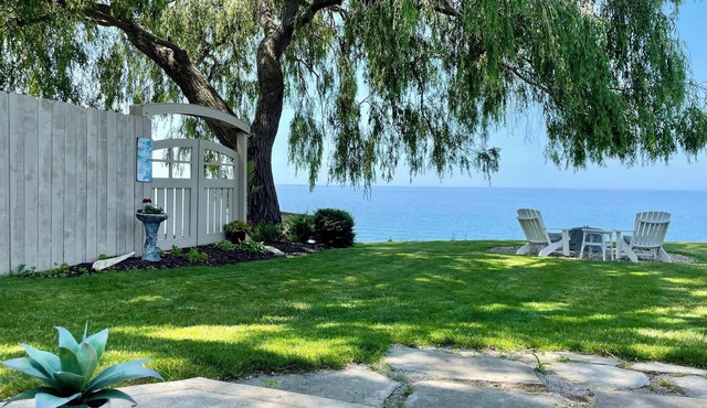 Relax on Lake Erie at our charming 2-bedroom cottage