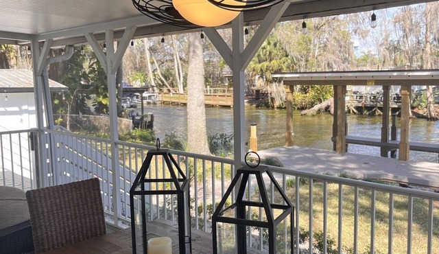 Relax on the Dora Canal w/Boat Dock & Kayaks