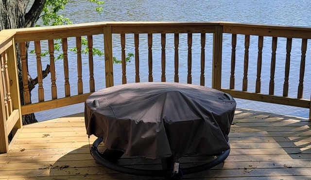 Relax on the Rock River this winter. Book our cozy 1-bedroom cabin!