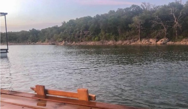 Relax on the Water at Cabin on the Cove Lake Cisco.