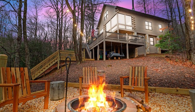 Relax & Play at Waterfront Mountain Cabin Retreat Private Lake~Fish~Canoe~Kayak