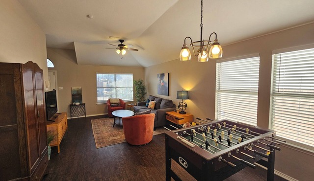 Relax & Play Dallas Home Sleeps 10 Near Parks & Attractions