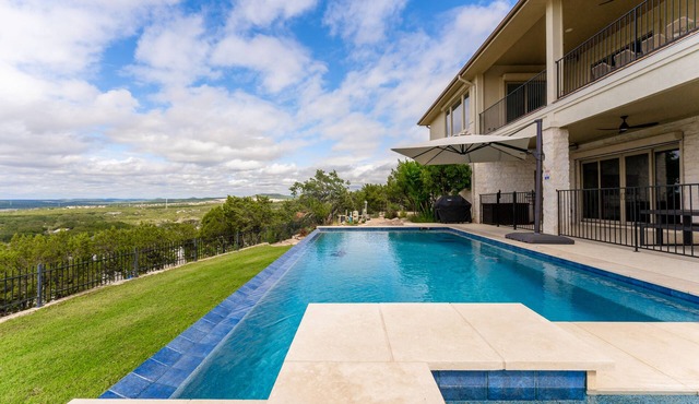 Relax, Play & Savor Lake Travis in a Renovated Home with Premium Hospitality