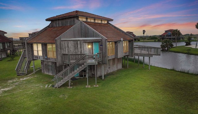 Relax poolside with the whole family or hunt shells on the beach.