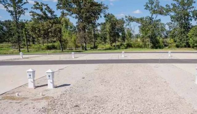 Relax & Recharge at RV Site #49 —Your Lakeside Getaway with Family-Friendly Fun!