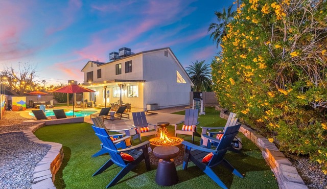 Relax & Recharge ~ FREE Heated Pool ~Hot Tub~ Game Room ~ Putting Green~ Arcades