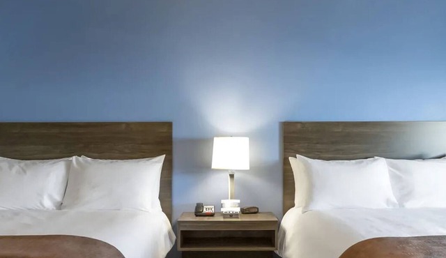 Relax & Recharge in a Comfortable Hotel Near Phoenix West! Outdoor Pool!