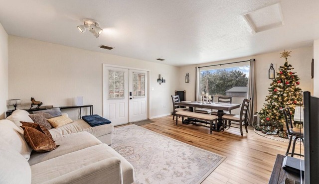 “Relax & Recharge in a Private Countryside Cottage with Fire Pit, Laundry, & Gym