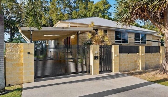 Relax, Recharge & Reconnect – Sandy Feet Retreat on the Toogoom Waterfront