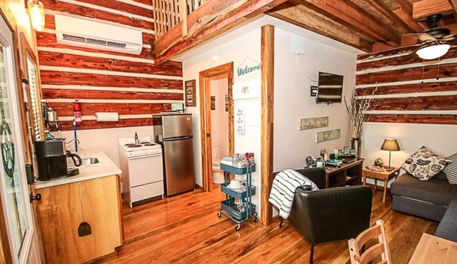 Relax & Rejuvenate at Romantic Enchanted Cottage