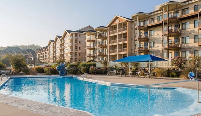 Relax surrounded by nature in this 1BD resort condo with resort amenities